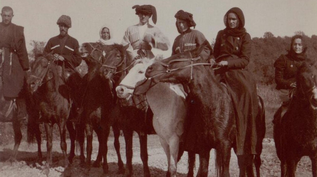 A group of Abkhazians (1903)