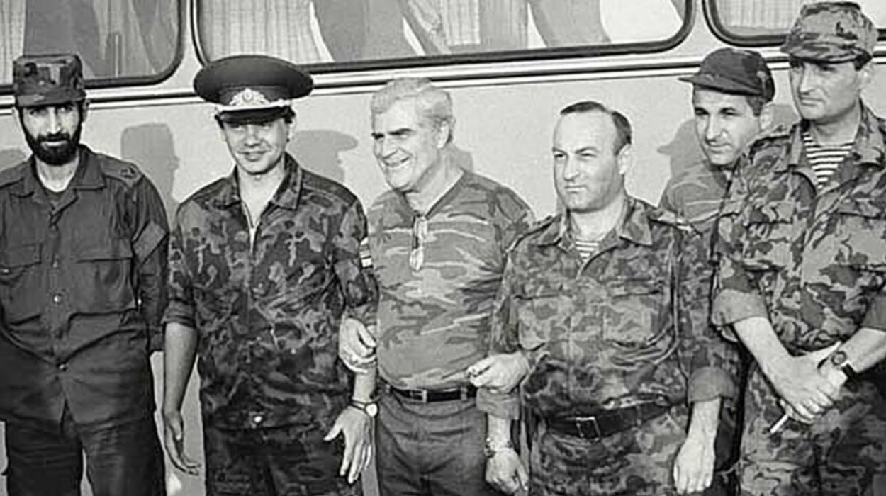 General Gia Karkarashvili (furthest left), Russian General Sergei Shoigu and next to him Georgian General Geno Adamia 