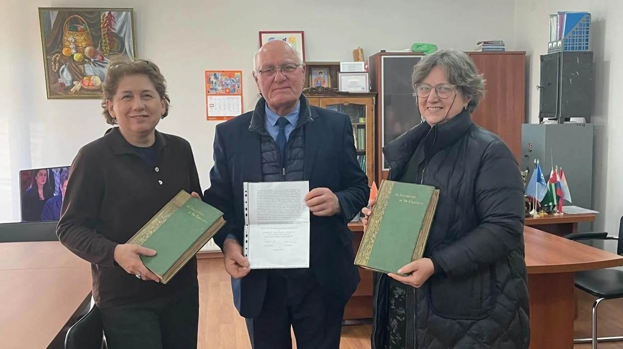 Liana Kvarchelia, Boris Cholaria and Arda Inal-ipa at the National Library of Abkhazia