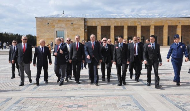 Abkhazia's President Sergei Bagapsh visited Anitkabir in Ankara