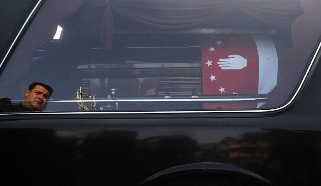 Hearse with the coffin of the deceased on May 29 President of the Republic of Abkhazia Sergey Bagapsh in Sukhum airport.