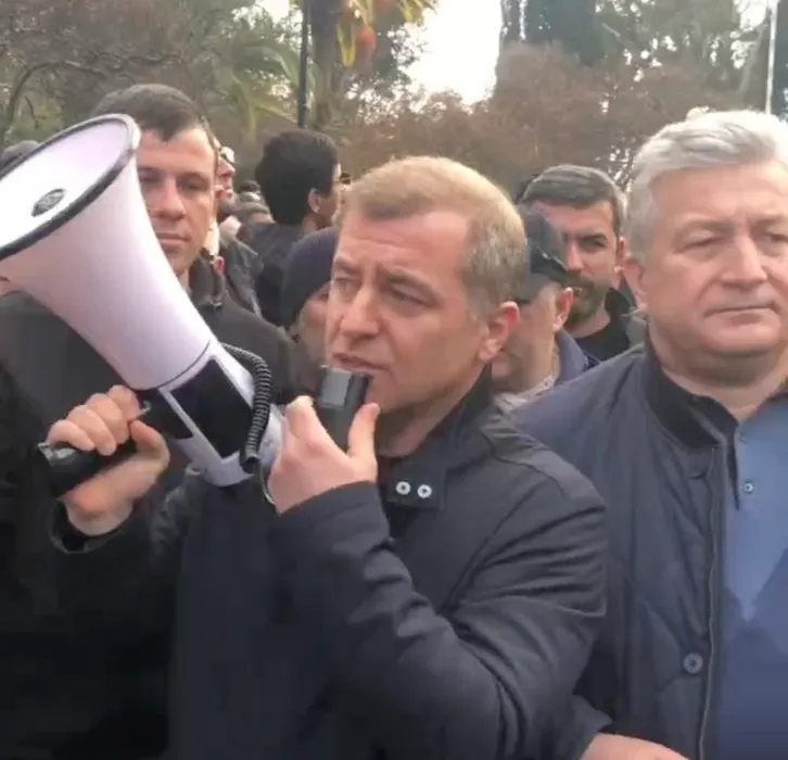 Adgur Ardzinba calling protesters